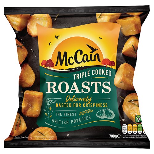 McCain Crispy & Fluffy Roasts 700g pack shot