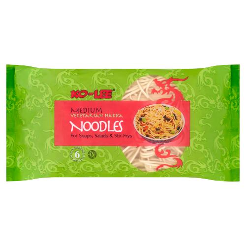 KO LEE Medium Vegetarian Hakka Noodles 375g pack shot