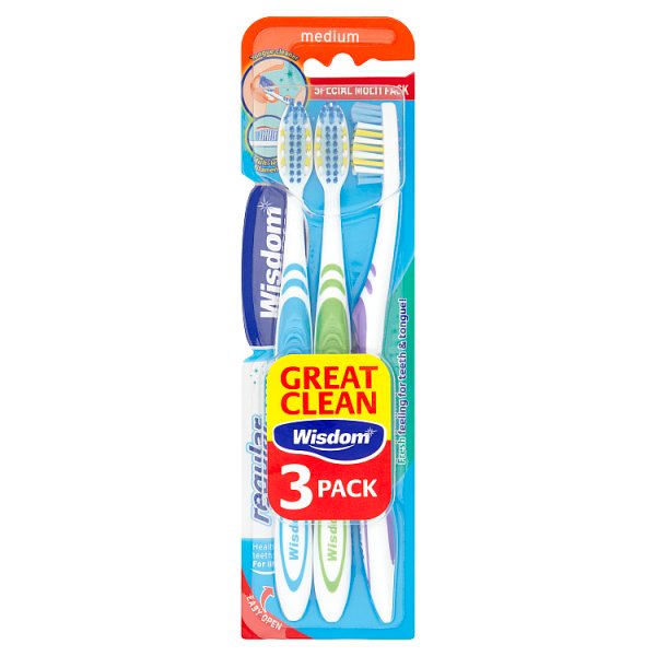 Wisdom Regular Fresh Medium Toothbrush 3s pack shot