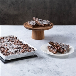 Rocky Road Tray Bake 12s 1147g pack shot