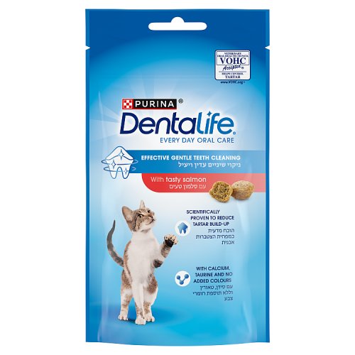 Dentalife Salmon Dental Cat Treats 40g pack shot