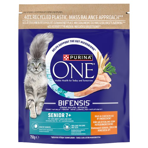 Purina ONE Senior 7+ Chicken Dry Cat Food 750g pack shot