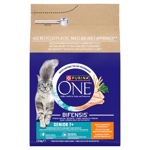 Purina ONE Senior 7+ Chicken Dry Cat Food 2.8kg pack shot