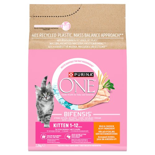 Purina ONE Kitten Chicken Dry Cat Food 2.8kg pack shot