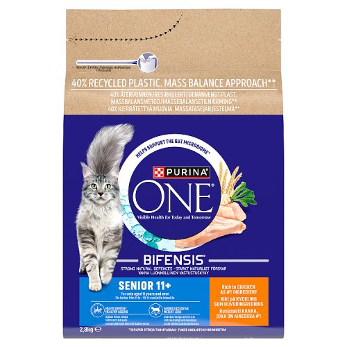 Purina ONE Senior 11+ Chicken Dry Cat Food 2.8kg pack shot