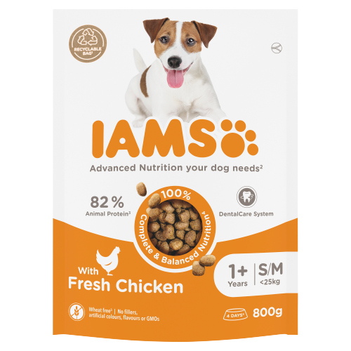 Iams Dog Adult Small Medium Chicken 800g pack shot